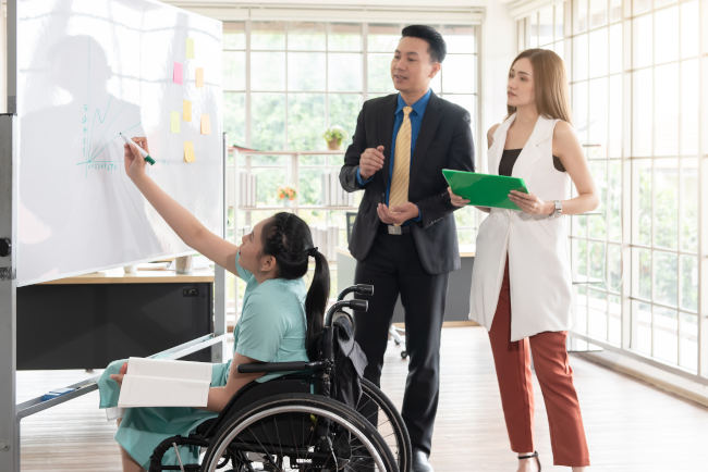 faciliter l'accès aux personnes handicapées